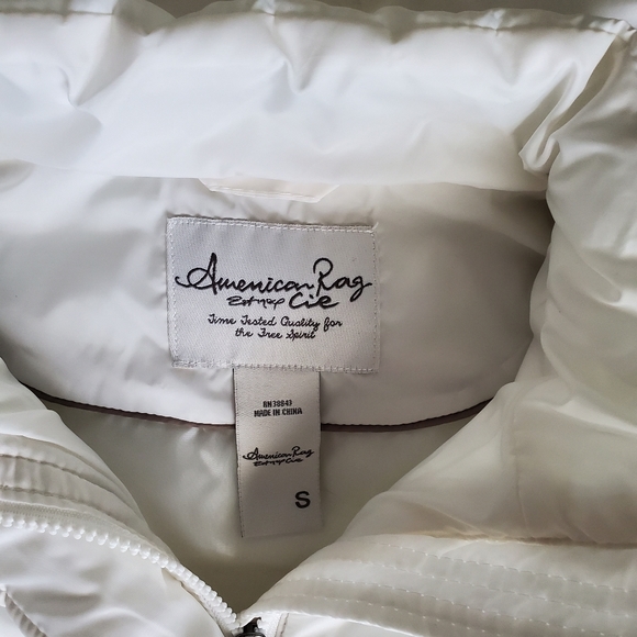 American Rag vest - Picture 2 of 3